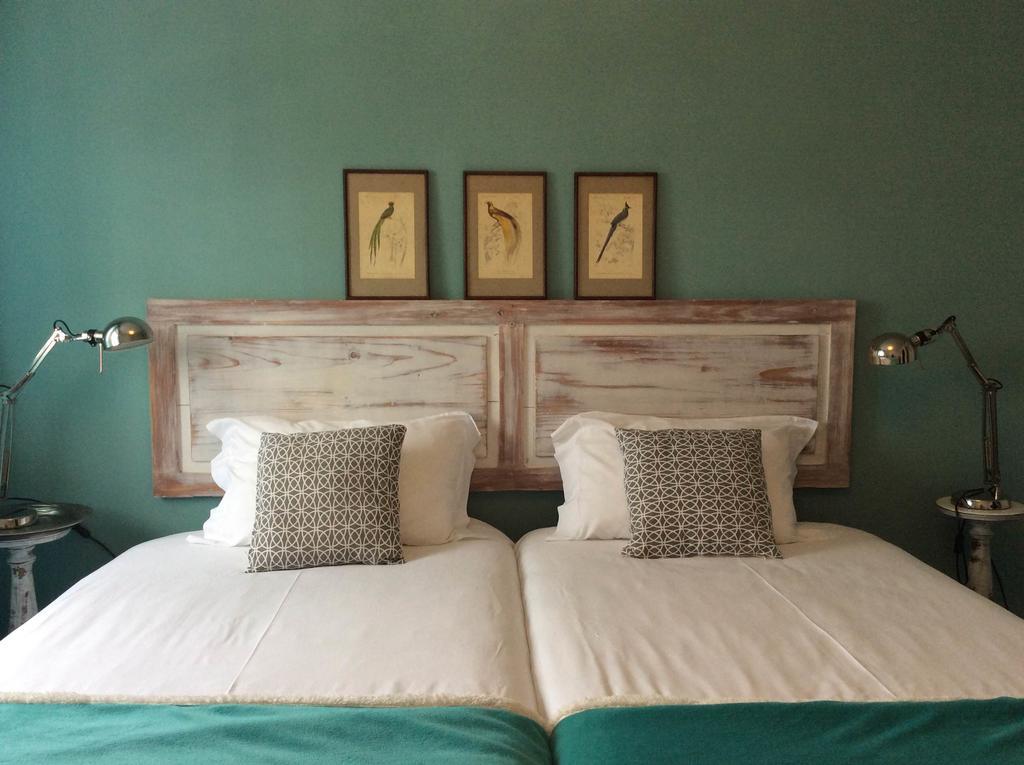 Marina Lounge Hostel Понта-Делгада Экстерьер фото