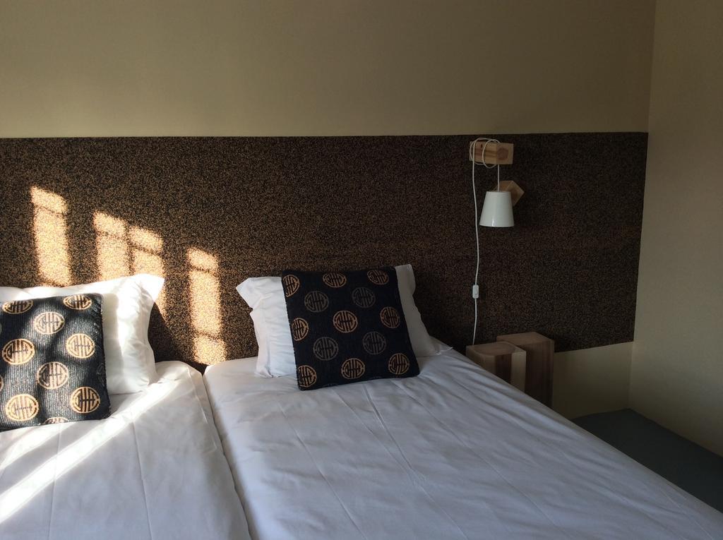 Marina Lounge Hostel Понта-Делгада Номер фото