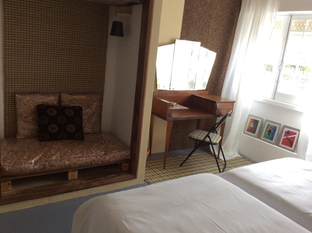 Marina Lounge Hostel Понта-Делгада Номер фото