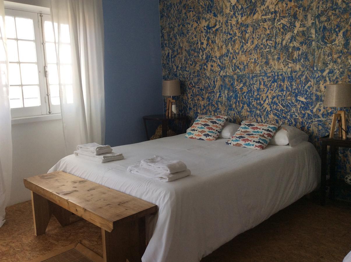 Marina Lounge Hostel Понта-Делгада Экстерьер фото