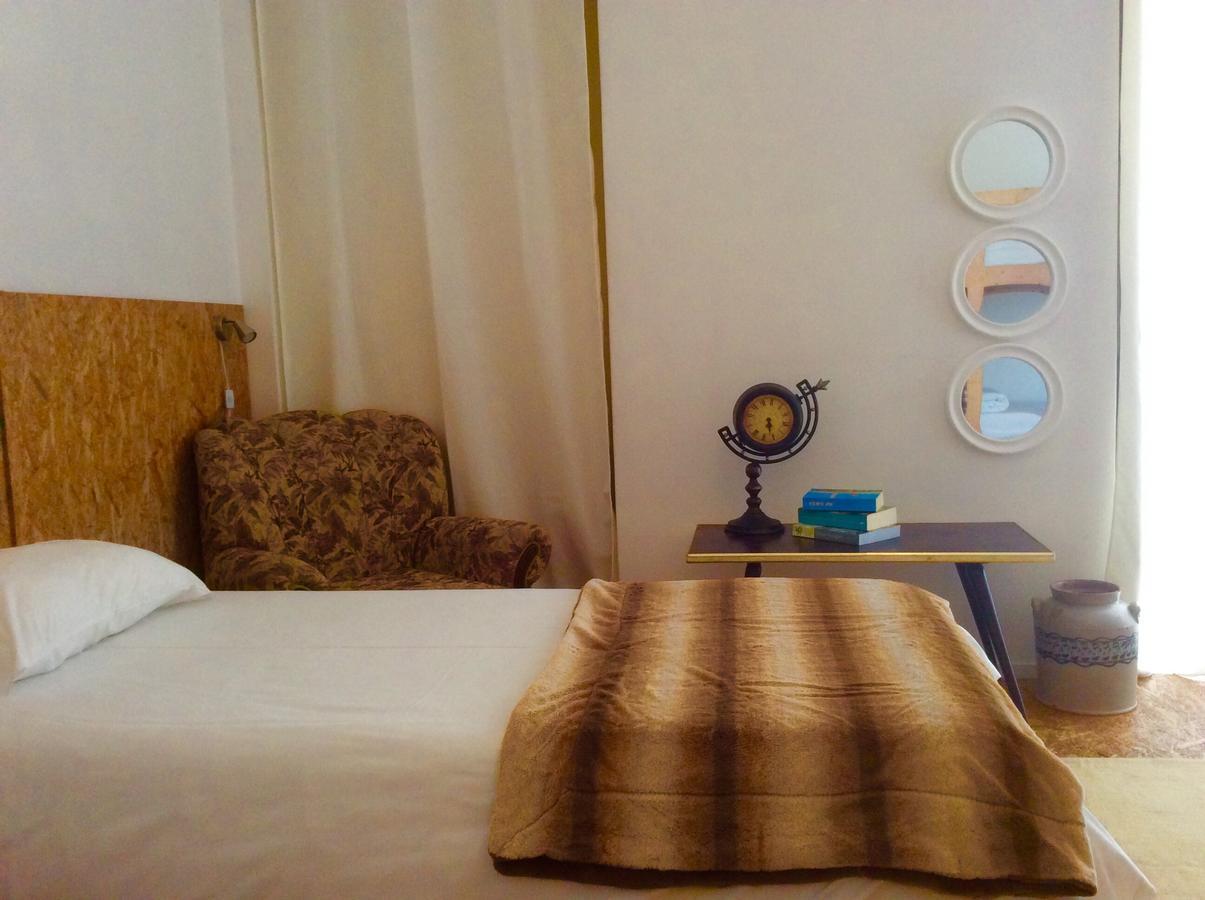 Marina Lounge Hostel Понта-Делгада Экстерьер фото