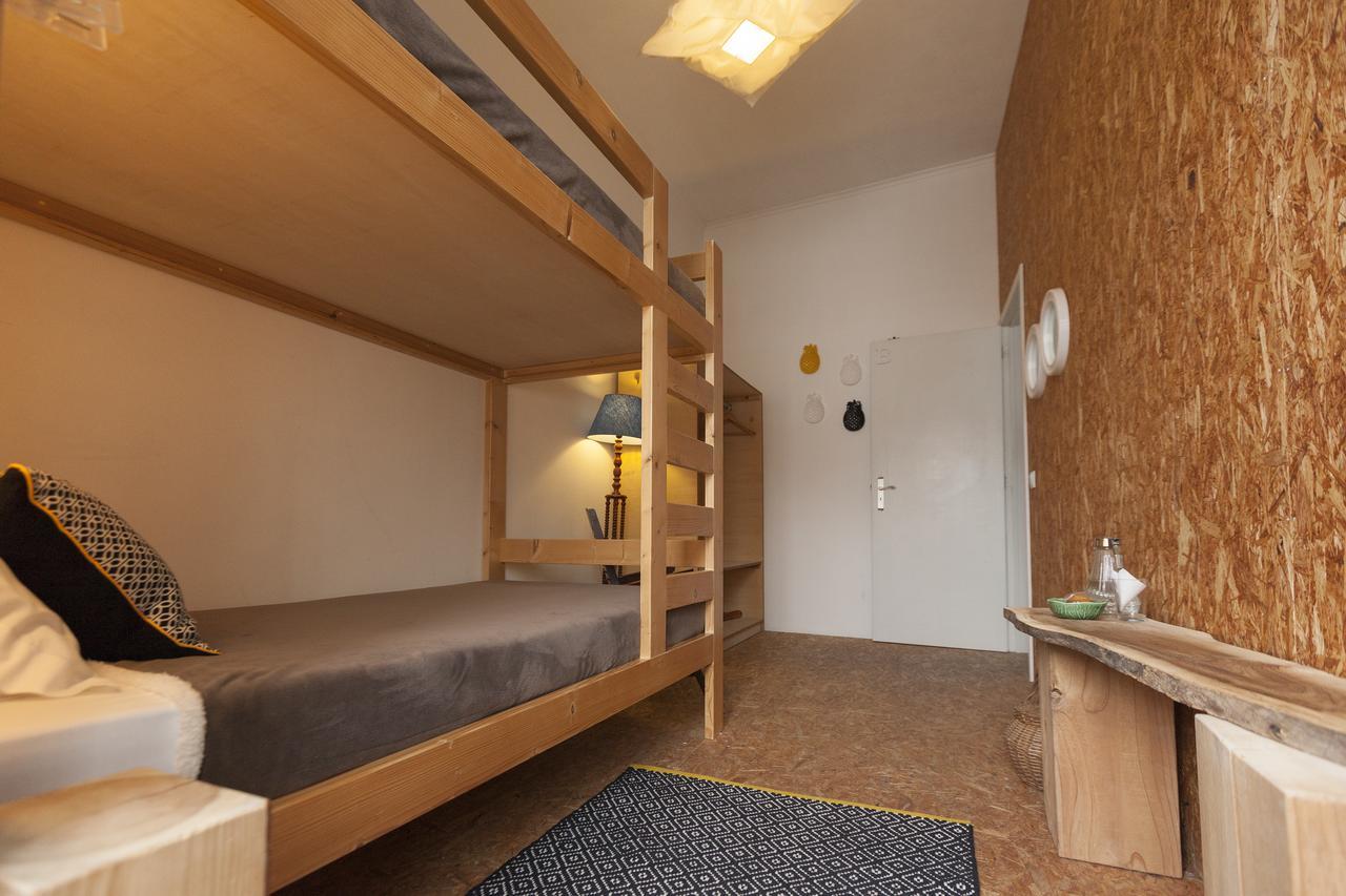 Marina Lounge Hostel Понта-Делгада Экстерьер фото